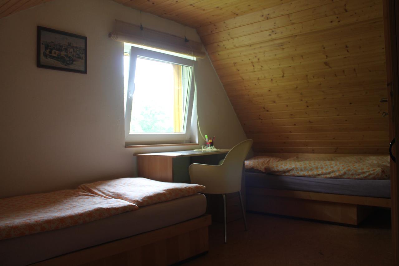Holiday House Krkavec Весели-над-Лужници Экстерьер фото